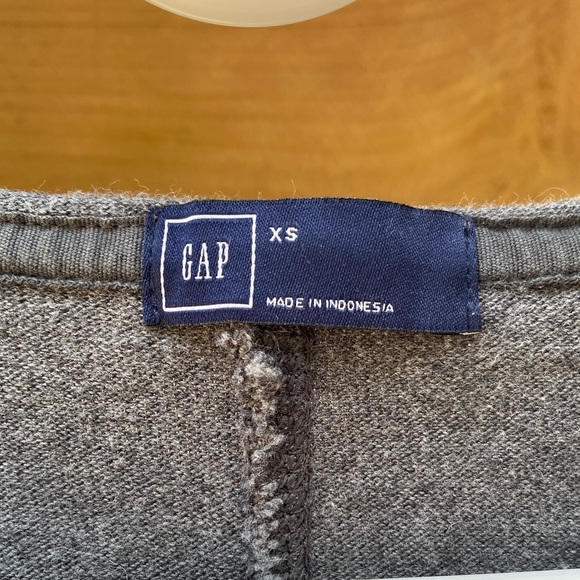 Solid Gray Casual Gap Dress with Cuffs - Picture 3 of 5